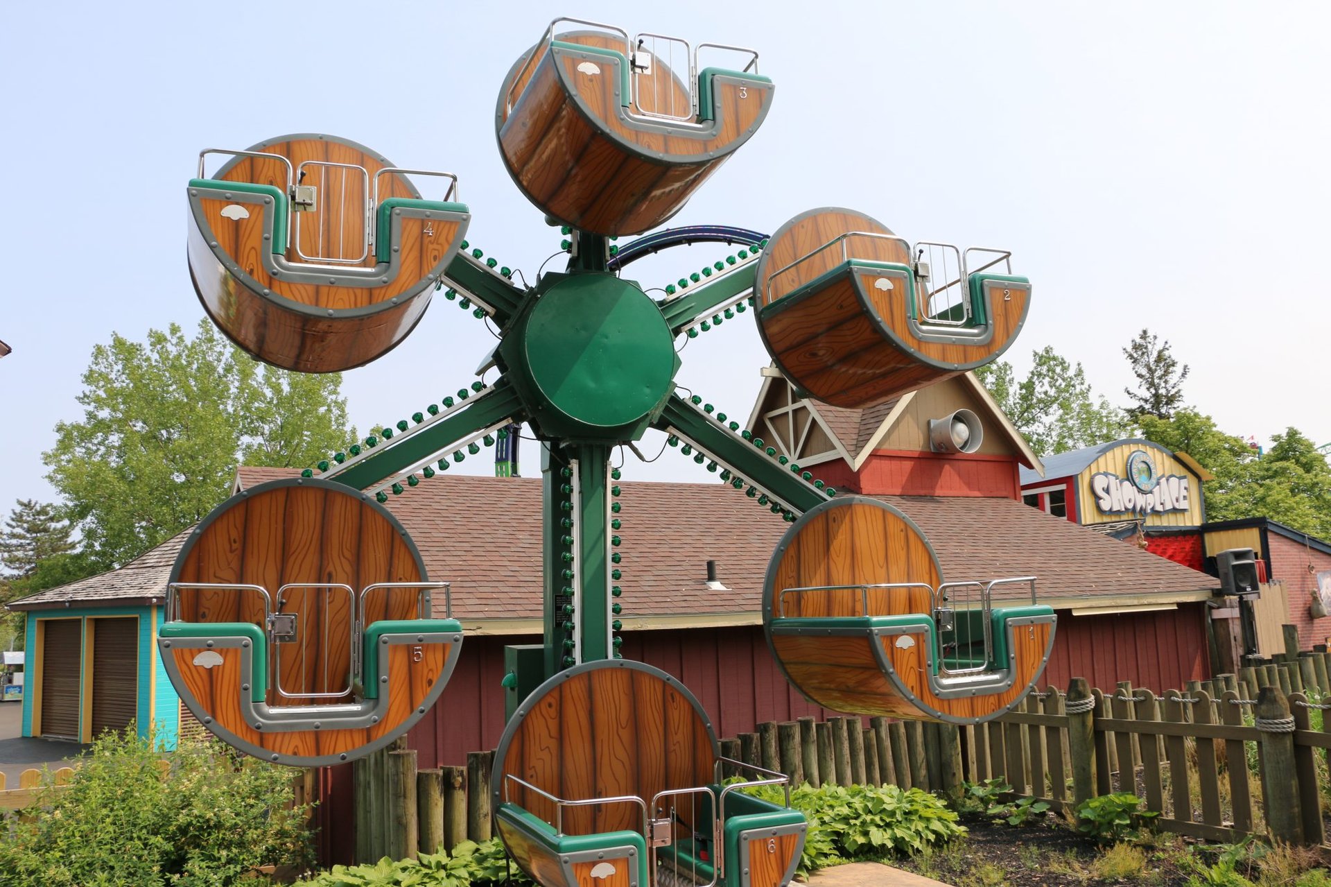 Bucky's Barrels Six Flags Darien Lake