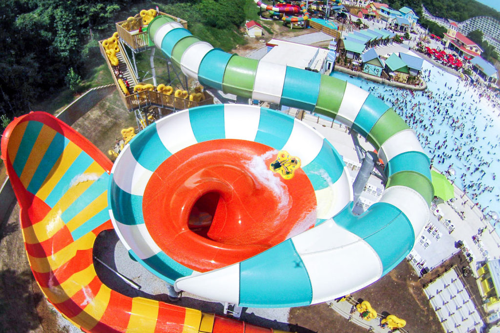 tsunami surge at Six Flags Over Georgia Hurricane Harbor