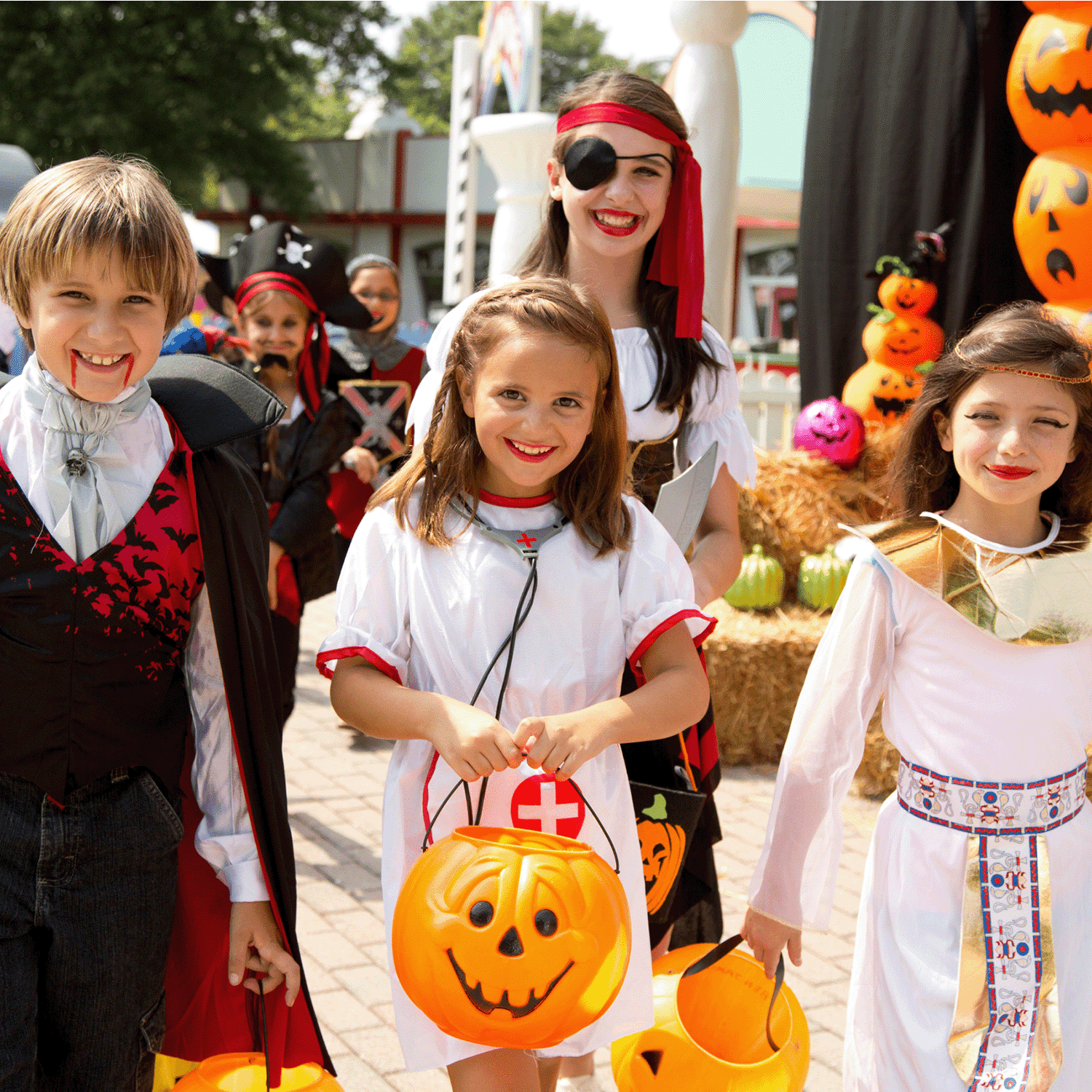 Halloween Costume Showcase Six Flags New England