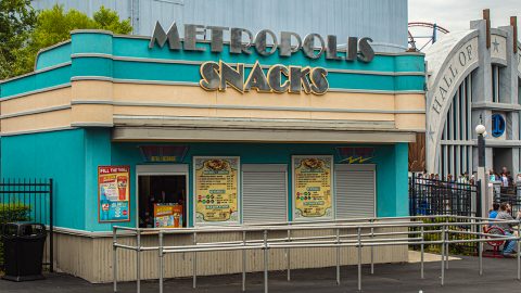Metropolis Snacks at Six Flags Over Texas