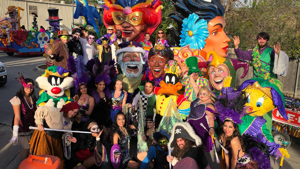 SFFT_Mardi-Gras_Street_Ent_2020_Group_2_984x554