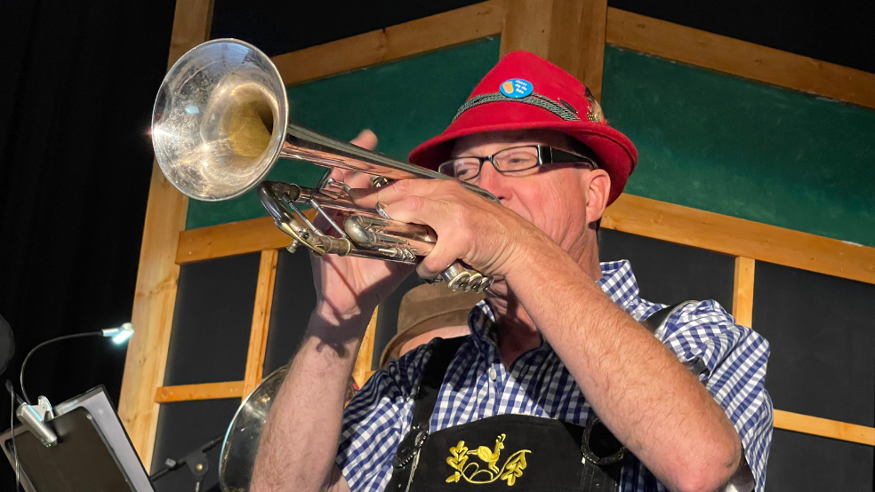 SFFT_SPRING_SHOWS_2022_Der-Wurst_Bands_Featured