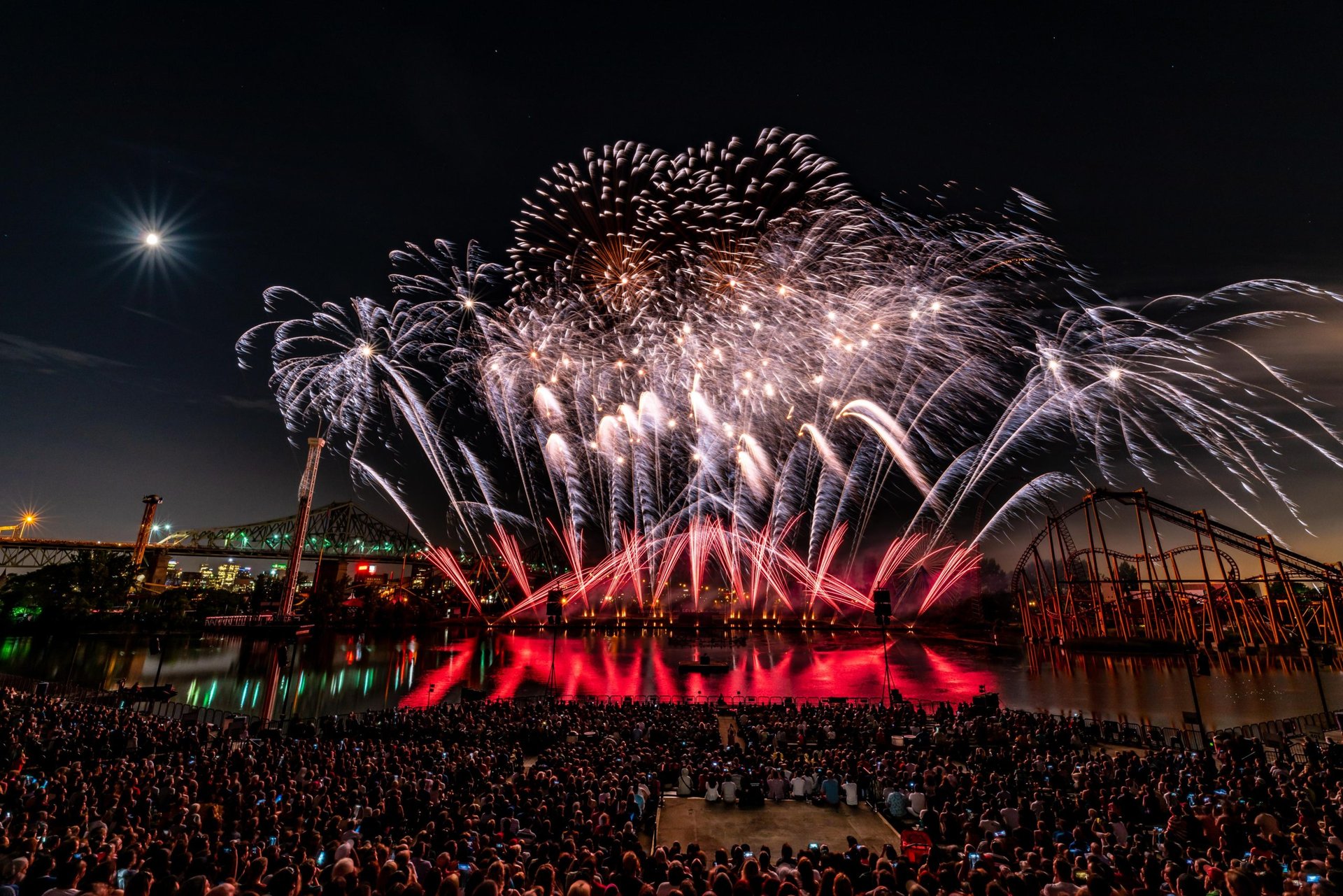 L'International des Feux LotoQuébec L'International des Feux LotoQuébec