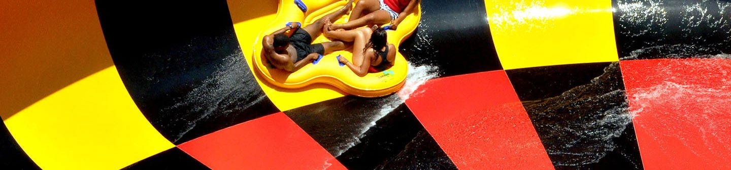 typhoon_twister_1440x1533 People shooting out of waterslide.