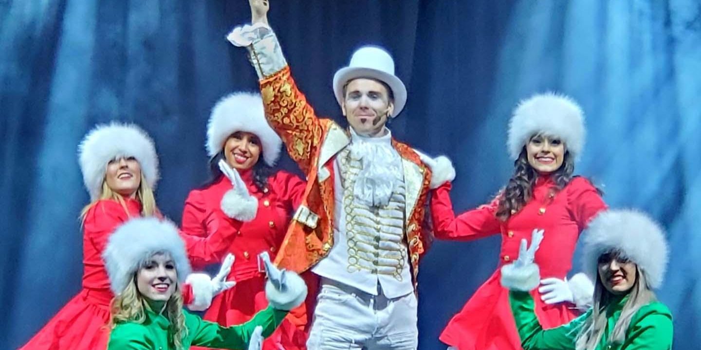 entertainers at Holiday in the Park performing Frost