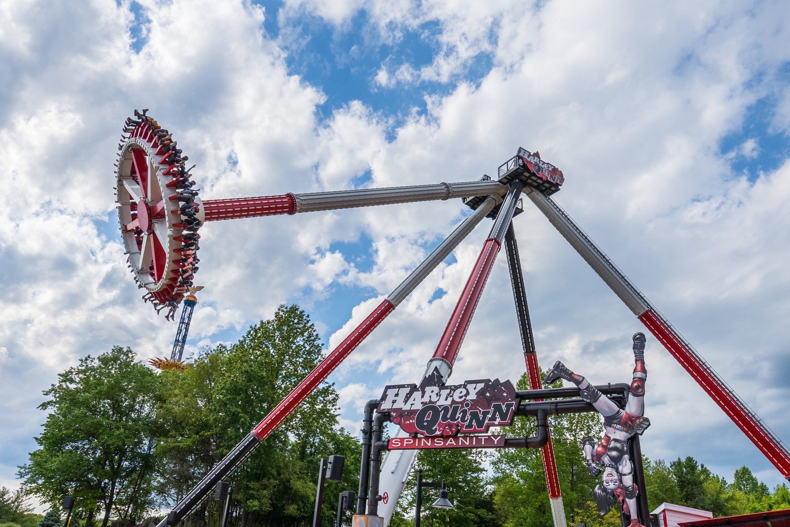 N v nytan Olvashat s g Fizet s Six Flags America Roller Coasters